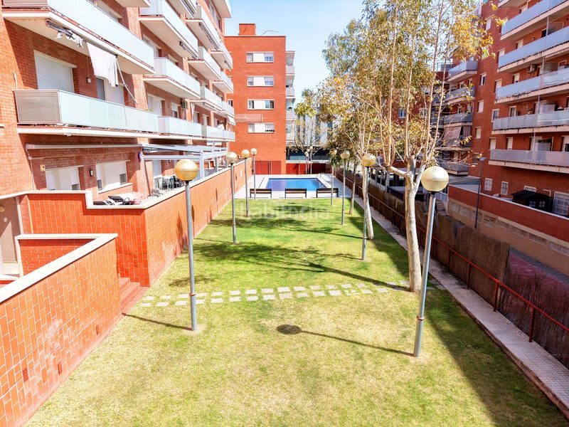 Foto c5e21bab-8d8a-4c34-99a7-9d08877010aa. Pis amb calefacció aparcament a Llevant Reus