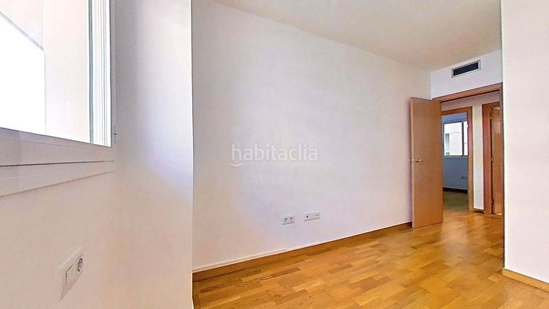 Foto fe31c5b7-03f0-4640-9d8c-3bcad24f56fe. Pis amb calefacció aparcament a Llevant Reus