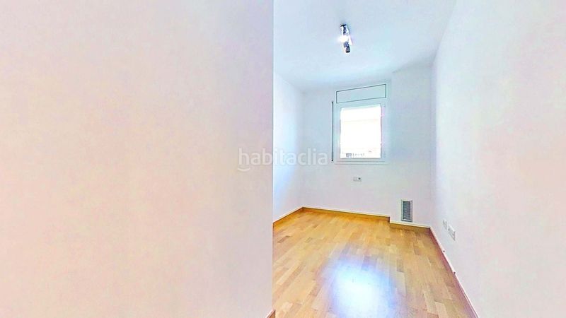 Foto fe96094f-0ef3-4f4b-b2b3-1a5ef13de7d6. Pis amb calefacció aparcament a Llevant Reus