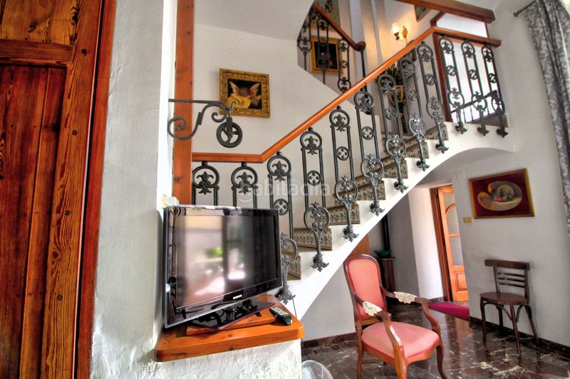 Foto 5325a004-cab9-49ff-b23c-576527a51401. Edificio in Atzúbia (L´)