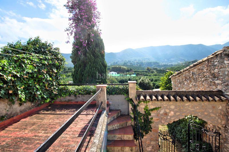 Foto f4cc449b-e410-4b5e-88a1-fa805920b995. Edificio in Atzúbia (L´)