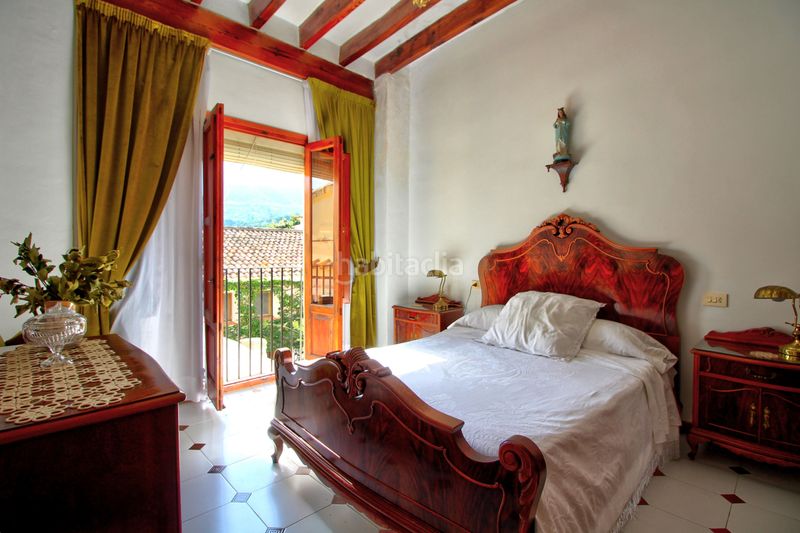 Foto 2e49a003-c906-4fd8-b593-cf96f0c3862b. Edifici a Atzúbia (L´)