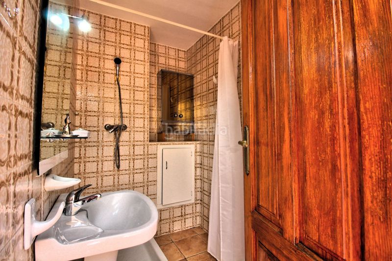 Foto 5b063d17-e2d0-4aab-806a-4071f03c0933. Edifici a Atzúbia (L´)