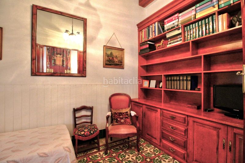 Foto b75664c9-0377-4760-b54a-e2f1aa3c1cd6. Edifici a Atzúbia (L´)