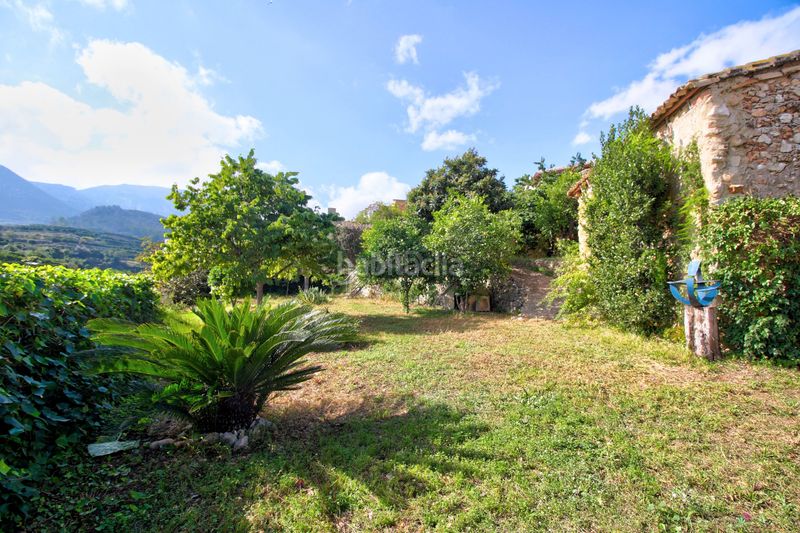 Foto dbe1114a-82eb-434a-92d8-89e4f392f735. Edifici a Atzúbia (L´)