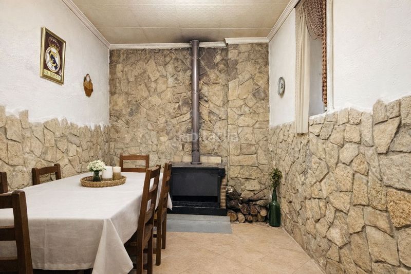 Foto d02dc666-911f-44fa-9f5d-a088e83f3216. Edificio en Castellserà