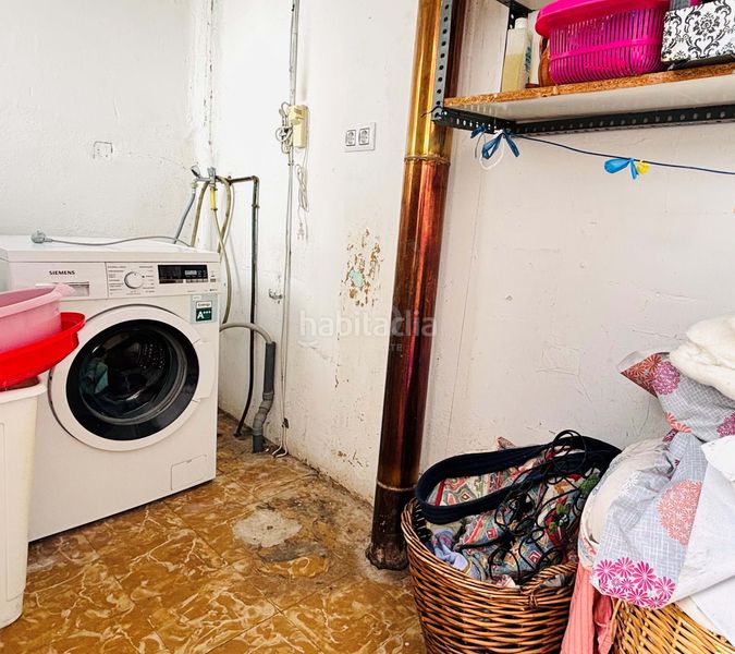 Foto aa1d0b91-2f59-46ff-a941-7ae3645df861. Edifici a Castellserà