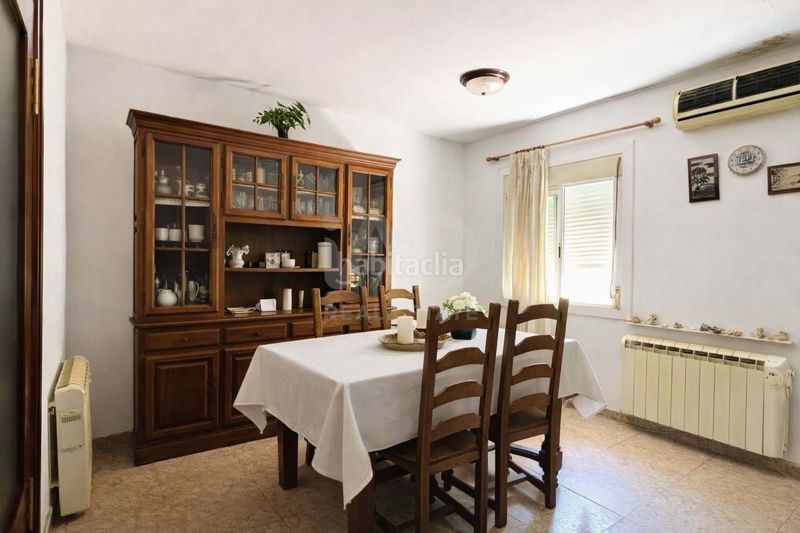 Foto c63b411b-ab68-410f-88a1-56c975691918. Edifici a Castellserà