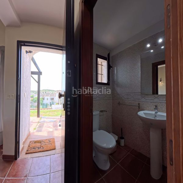 Foto 790fd367-b1ed-409b-9a27-93bab9c8cdff. Casa amb piscina a Ronquillo (El)