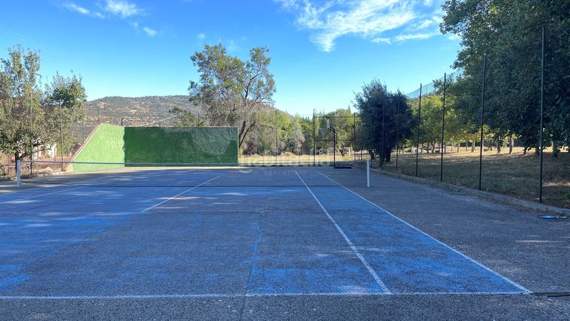 Foto 92caa9f7-12fe-48d4-914e-c1973d4cbd6a. Xalet amb calefacció piscina a Robledo de Chavela