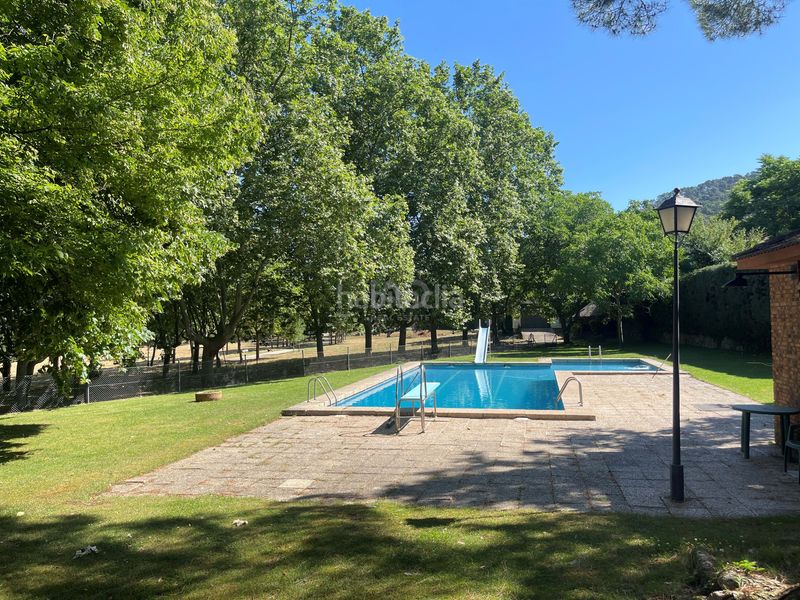Foto c1cb13cd-266d-4085-90d7-d241db449cba. Xalet amb calefacció piscina a Robledo de Chavela