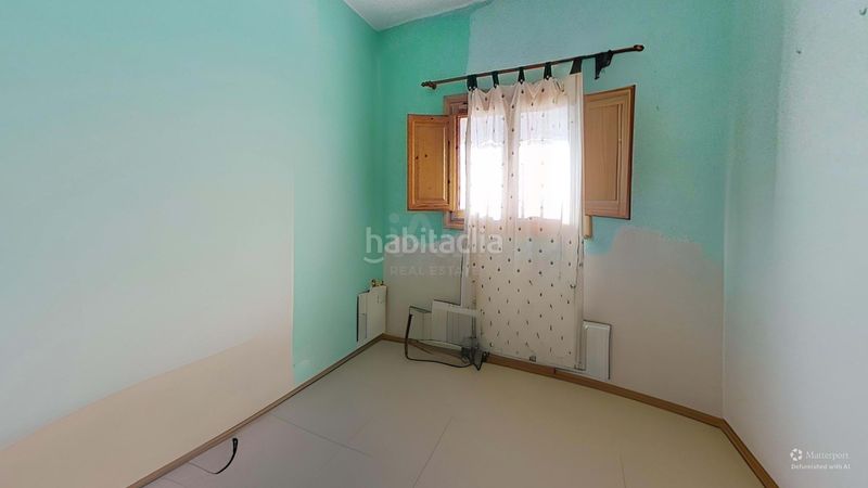 Foto 3933f5f1-0e7c-4aec-8491-2ab880fb0937. Edificio in Poleñino