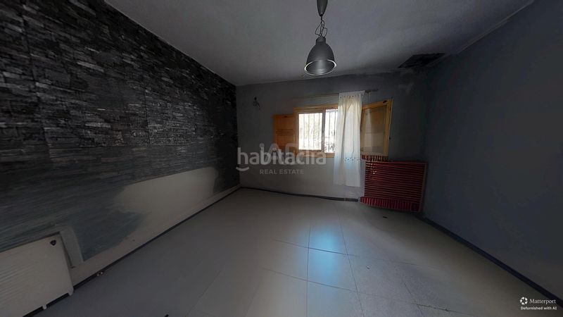 Foto 625ceb9b-8f77-4810-b145-30e7af7c0d90. Edificio in Poleñino