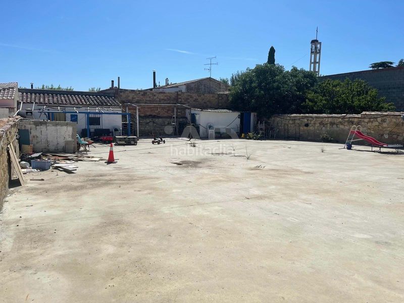 Foto 8e60ff3b-2bd8-46c5-a7f0-8ab8f2a4d896. Edificio in Poleñino