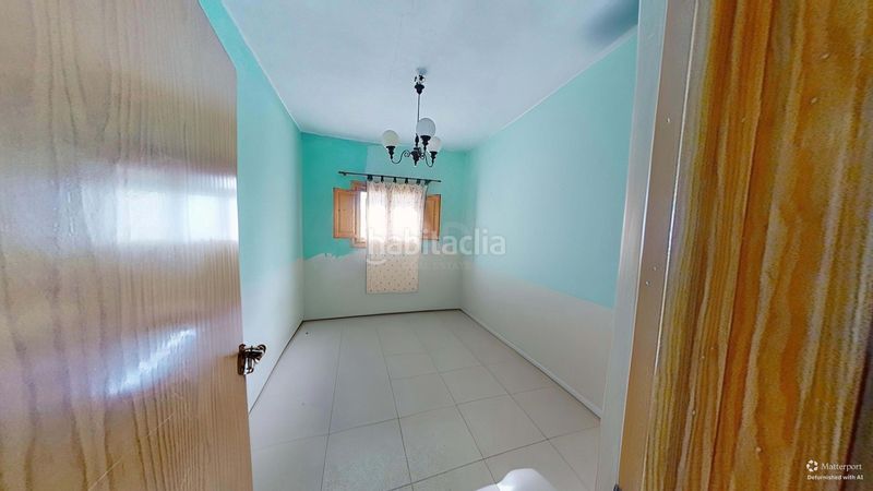 Foto 9d7453e7-f827-4e24-8f66-71e4a58d1636. Edificio in Poleñino