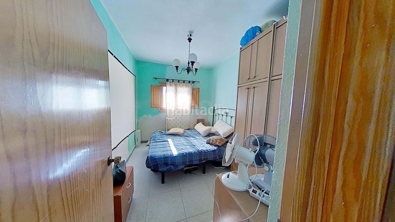 Foto f7d06cc7-64f2-481d-a7b8-e0789d224886. Edificio in Poleñino