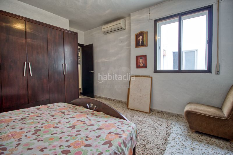 Foto c23add00-39ec-4e16-809b-c9c78a35bf57. Edificio in Rute