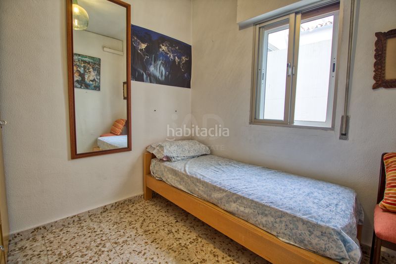 Foto cbf4489f-8d48-43ec-b241-316d334e3d81. Edificio in Rute
