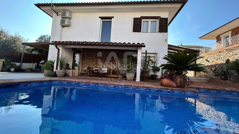 Foto 8be93a53-874e-45f0-b9c0-651ebdef8130. Casa amb calefacció a Lliçà d´Amunt