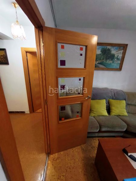 Foto efd17539-86b4-48b7-b79c-586634665875. Edificio en Sahagún