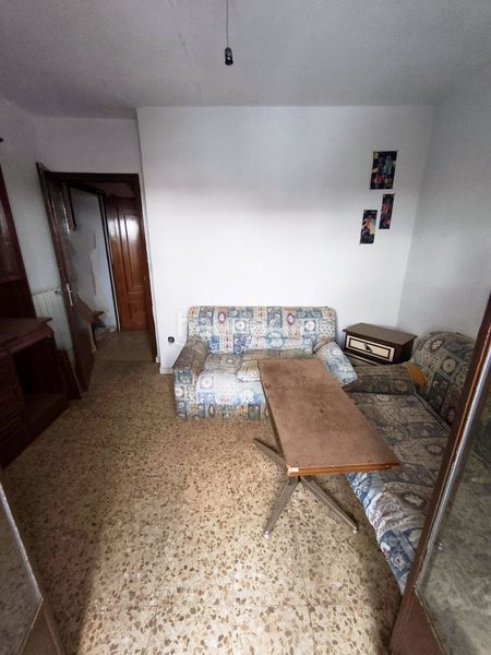 Foto e174846e-a8af-4a5d-83d3-8df0751b266d. Edifici a Sahagún