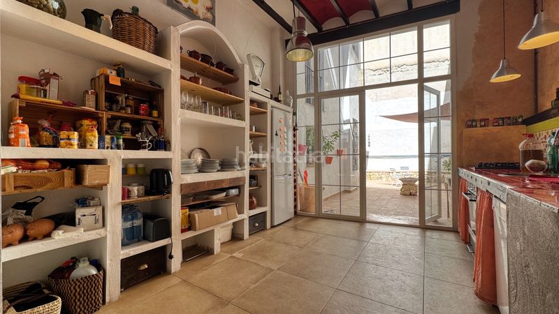 Foto 19b13399-90d5-48de-8fee-c2d4ef9d360f. Edificio en Pego