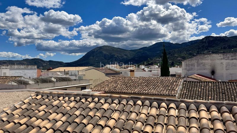 Foto 524e0a1f-2aa8-44e8-8898-4a66eec57088. Edificio en Pego