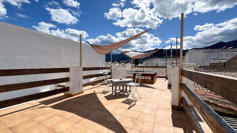 Foto 7a339004-a1a6-4b60-8662-e6e1fdcd51c6. Edificio en Pego