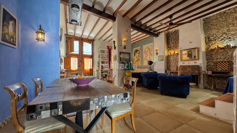 Foto e57c41b2-03df-4f1d-ad92-d513c02fa769. Edificio en Pego