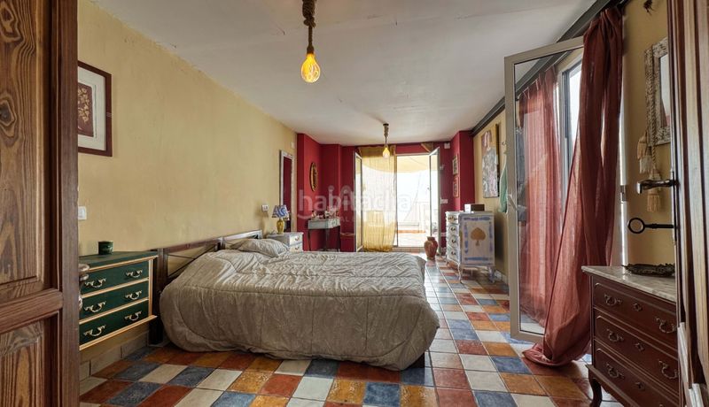 Foto 74401385-70c7-45db-9cdc-02fa54053676. Edifici a Pego