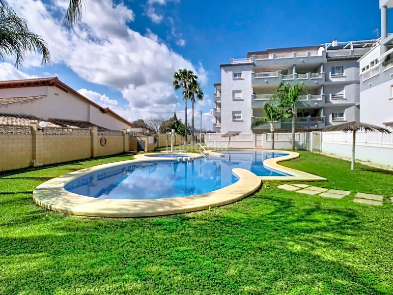 Foto dc439f8f-ebc0-451b-86eb-502b02dcf808. Pis amb aparcament piscina a La Pedrera-Vessanes Dénia