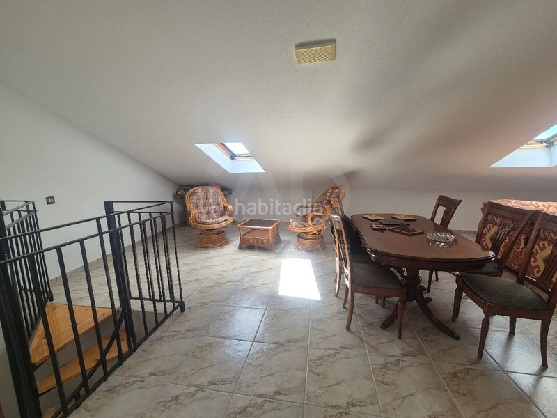 Foto a0710a8b-c4cf-4f98-a9db-601144efcf30. Edifici a Espino de la Orbada