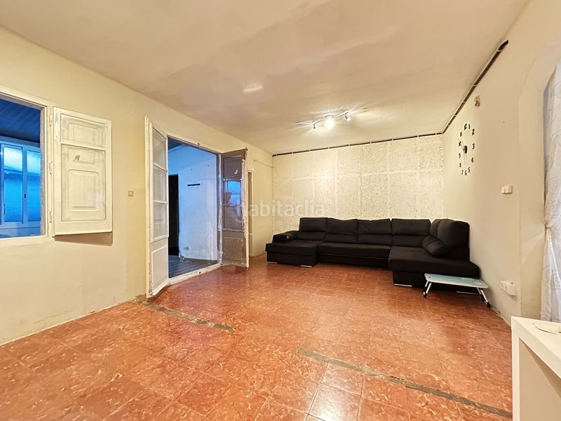 Foto 32169d7e-f929-4323-ab77-c7960ddf1b42. Casa aparellada amb calefacció a Cerdanyola Nord Mataró