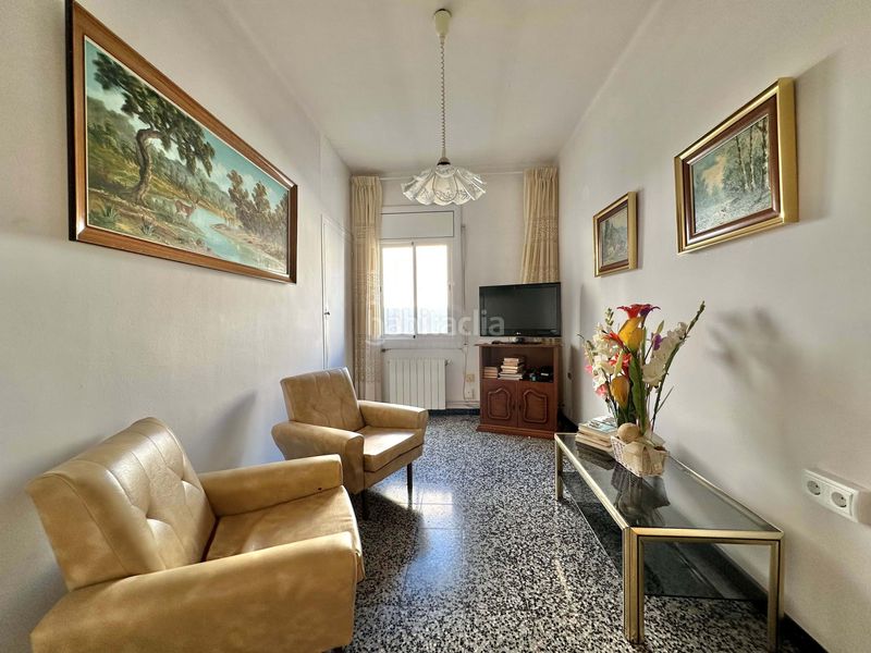 Foto 4c43ad33-8b6c-4ae5-8ac9-f611ff8f382f. Casa aparellada amb calefacció a Cerdanyola Nord Mataró