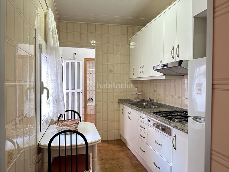 Foto 7af37669-de65-4185-9b5e-e3d0a2250861. Casa aparellada amb calefacció a Cerdanyola Nord Mataró