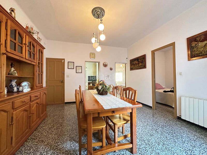 Foto a1829812-aaa0-48ce-83a3-da2ef3f9efae. Casa aparellada amb calefacció a Cerdanyola Nord Mataró