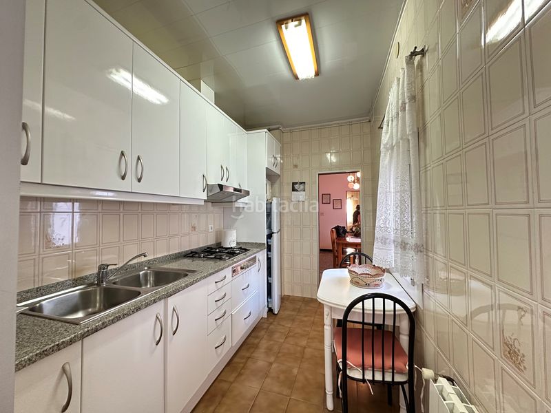 Foto f40ca384-4afd-493a-8afd-b45bf896f63f. Casa aparellada amb calefacció a Cerdanyola Nord Mataró