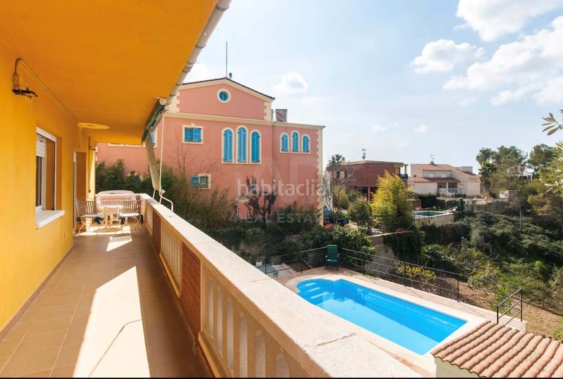 Foto 08b03c00-619d-4a22-aaea-c29d6c1b98a0. Casa amb calefacció aparcament piscina a Olivella