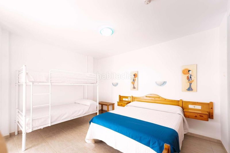 Foto 3a432067-61a0-4134-8f6f-0ce2593df87e. Edifici a Papa Luna - Platja del Gurugú Benicarló