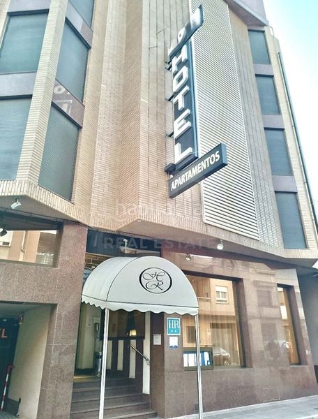 Foto 6cfe55f2-acf4-4621-bbbf-e3800eaf47b4. Edifici a Papa Luna - Platja del Gurugú Benicarló