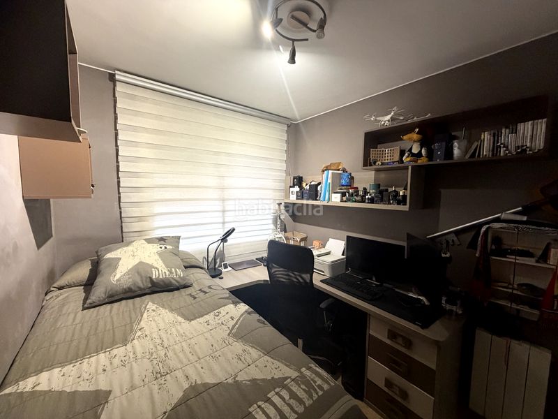 Foto b825dbdc-4913-4351-8f75-7074e7501b57. Dúplex en Martorell