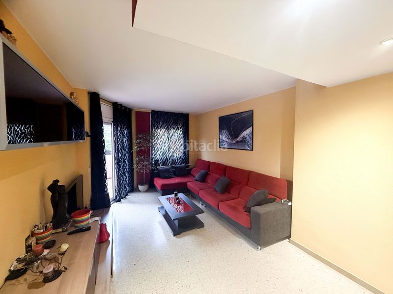 Foto d5bcf26b-3fd0-45c0-9c96-c059f15d4a42. Dúplex en Martorell