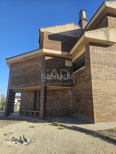 Foto 3d88bf2d-934f-430d-94fa-6536654dd3dd. Casa amb aparcament piscina a Alcanar