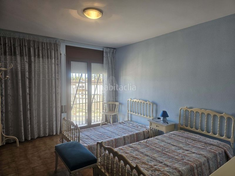 Foto 41b9bd76-8048-4e0b-97a0-3e1aff07f08f. Casa amb aparcament piscina a Alcanar