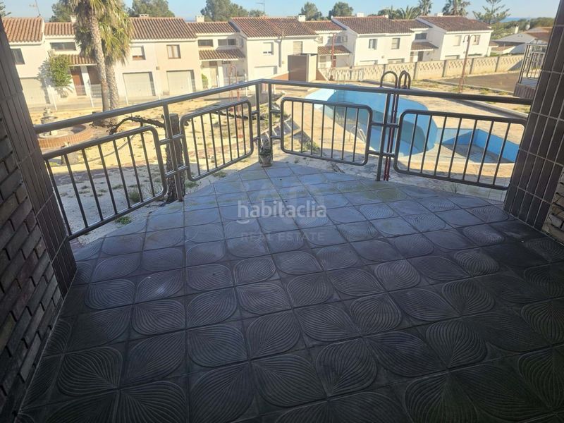 Foto 5b0b64ad-36f0-442f-968c-478779bc10a3. Casa amb aparcament piscina a Alcanar