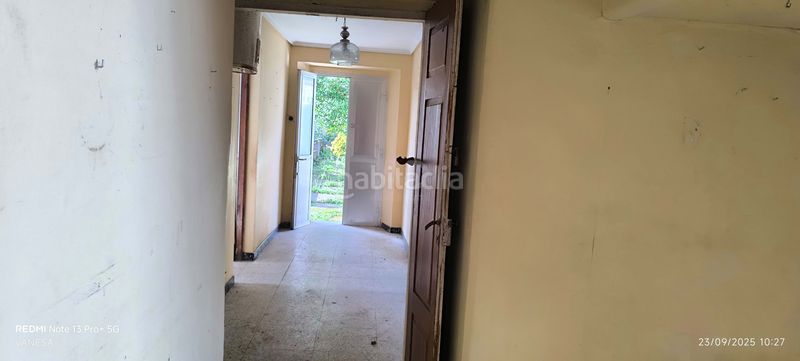 Foto 1eefd528-79d7-4e6c-9d93-1d2d89f12dc3. Edificio in San Sadurniño