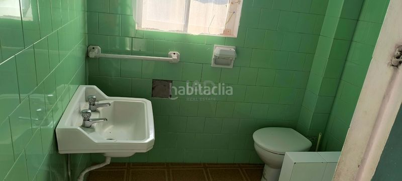 Foto c3b213d6-62c3-48d5-b540-080112897ed2. Edificio in San Sadurniño