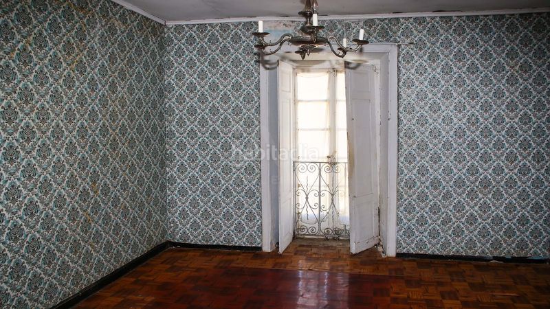 Foto ed0440cb-a1a0-4e0f-966e-720b85c7ef40. Edificio in San Sadurniño