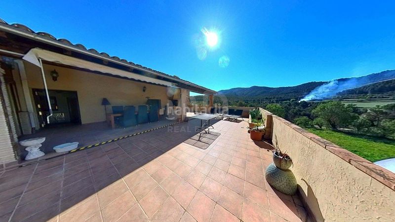 Foto 11b9ff29-9a48-4102-9471-e8919be86da9. Masia amb aparcament piscina a Batoi Alcoi