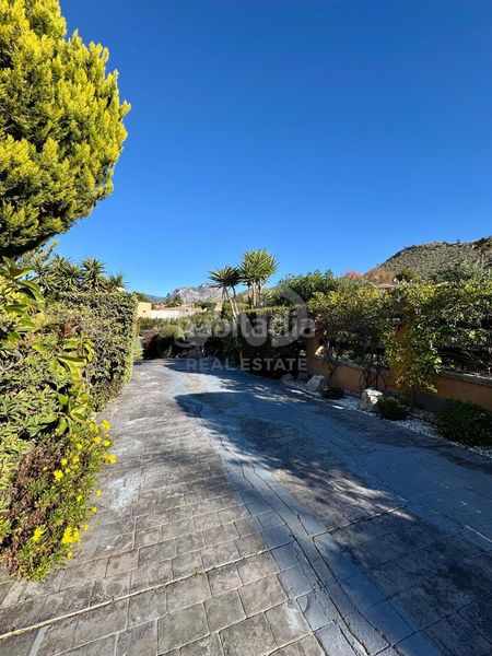 Foto fd8ef6a4-3d7d-46d2-9a9d-7012e7e52004. Casa en Busot